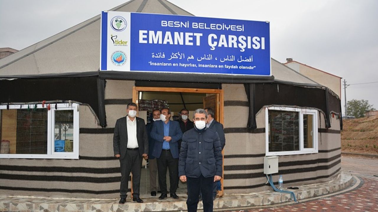Besni Belediyesi 'Emanet Çarşısı' kurdu