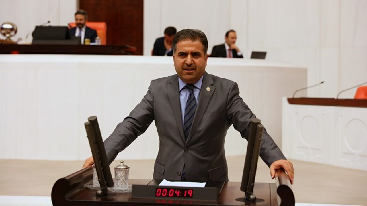 Milletvekili Fırat Kılıçdaroğlu'na tepki gösterdi