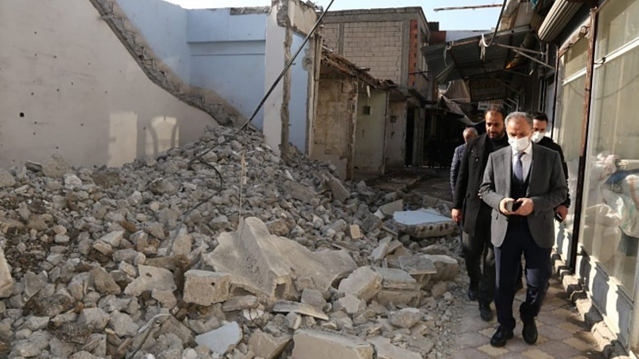 Başkan Kılınç, Tarihi çarşıdaki restorasyon çalışmalarını takip ediyor