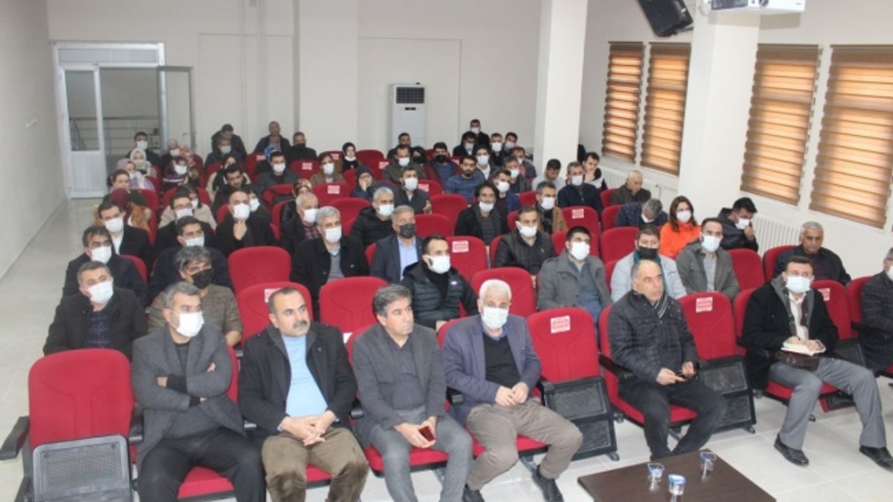 Kahta'da okul müdürleri toplantısı gerçekleştirildi