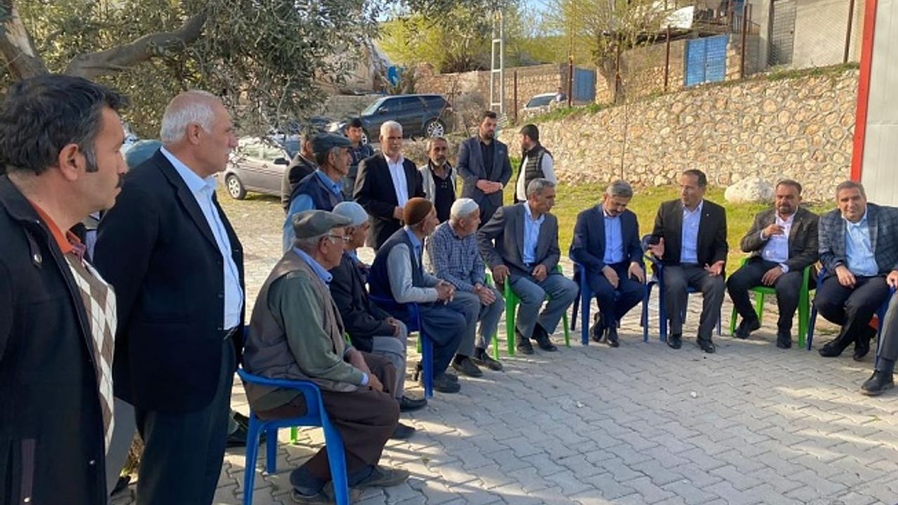Ahmet Aydın Hafta sonları seçim bölgesinde