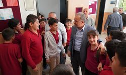 Başkan Kılınç'tan Karacaoğlan Ortaokulunu ziyaret
