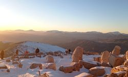 Nemrut Dağı'nda muhteşem gün batımı
