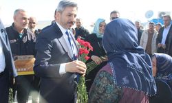 Ahmet Aydın, deprem mağduru kadınları unutmadı
