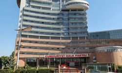 CHP, İstanbul İl Başkanlığı binasını kapattı