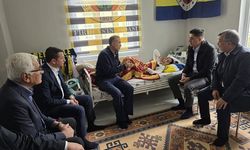 İshak Şan Sma Hastası Firdevs’ i ziyaret etti