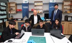 Vali Osman Varol, gençlerle bir araya geldi.