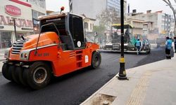 Çarşı merkezinde asfalt çalışması başladı