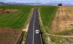 Adıyaman’da köy yollarına 38 kilometre sıcak asfalt serildi