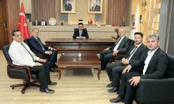 Ali Tosun Samsat Belediye Başkanı Halil Fırat’ı makamında ziyaret etti