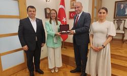 DERYA BAKBAK: “EĞİTİMDE YAPAY ZEKÂ KULLANIMI, ÖNCELİK HALİNE GELMİŞTİR”