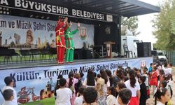 BÜYÜKŞEHİR, ÇOCUKLARI SANAT VE TEKNOLOJİYLE BULUŞTURDU
