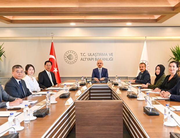 Hafta ’da 3 gün Çin-Türkiye Uçak seferi