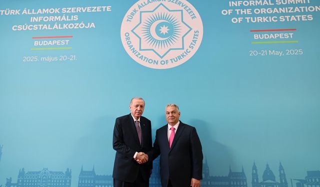 Cumhurbaşkanı Erdoğan Macaristan’da Coşkuyla karşılandı