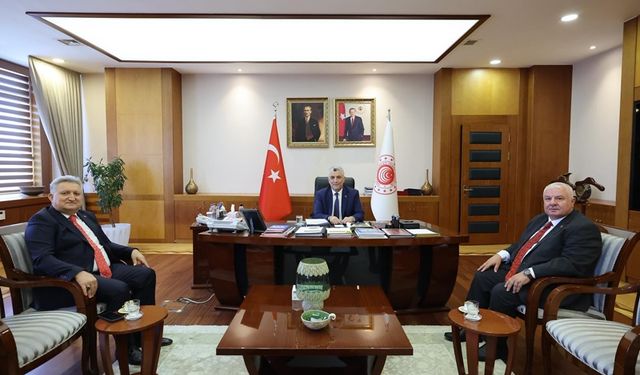 Kıymaz ‘DEPREM BÖLGESİNDE TİCARET DAHA DA CANLANMALI’