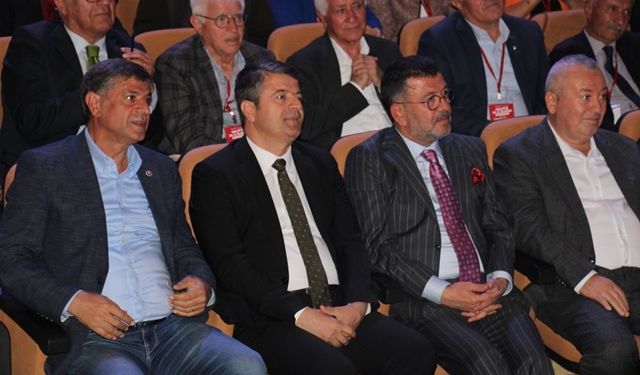 CHP Malatya İl Kongresinde Barış Yıldız yeniden başkan seçildi