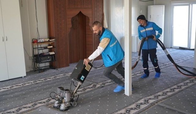 Adıyaman Belediyesi’nden Bayram öncesi ibadethane temizliği