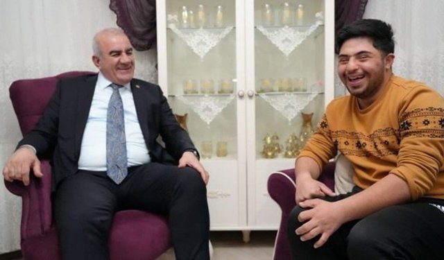 Hüseyin Özhan’dan ‘Down Sendromu Günü’ mesajı