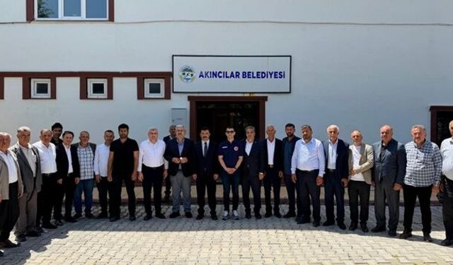 Şükrü Alperen Göktaş Akıncılar'ı ziyaret etti