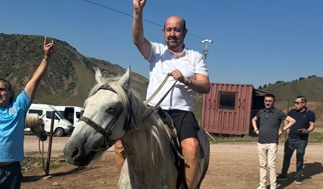 Tamer Atalay Kırgizistan'da moral buldu