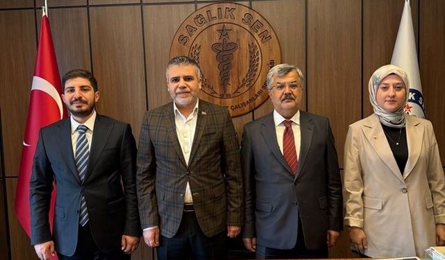 AK PARTİ HEYETİNDEN SAĞLIK-SEN GENEL MERKEZİNE ZİYARET