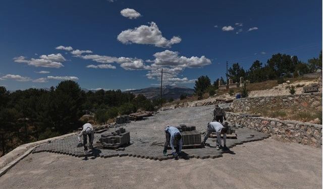 Adıyaman köylerinde 1 milyon 170 bin metrekareyi aşan parke taşı seferberliği