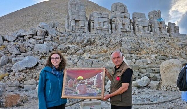 Bilal Mente Jennifer Anderson’a sürpriz yaptı