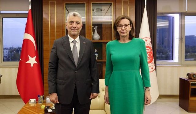BAKAN BOLAT, BİRLEŞİK KRALLIK BÜYÜKELÇİSİ ANDERSON’I KABUL ETTİ
