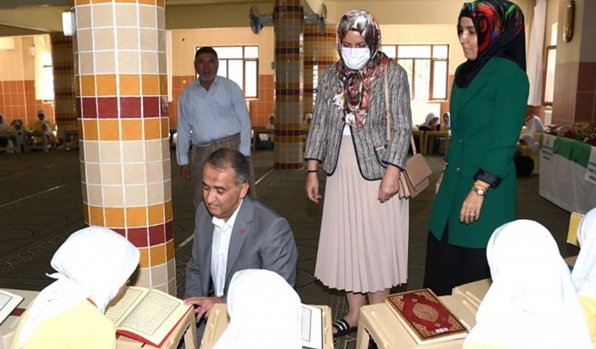 Vali Çuhadar Mehmet Kırçalı Kuran kursunu ziyaret etti