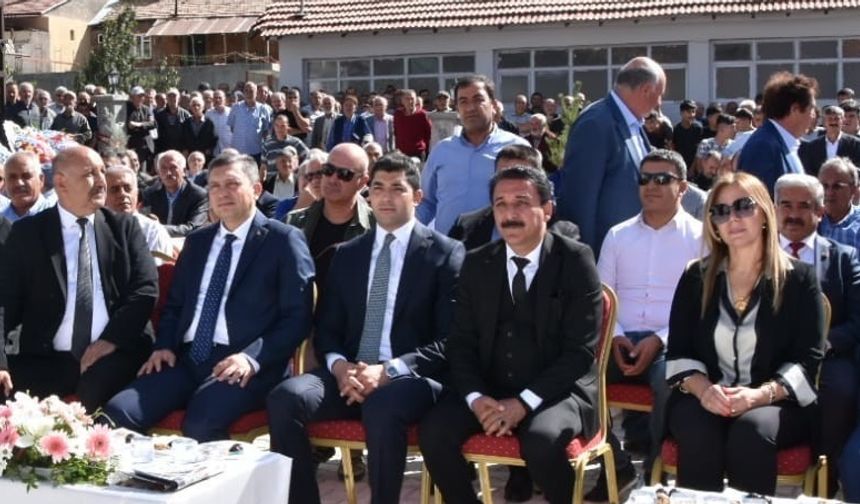 Latif Doğan Alkışlandı