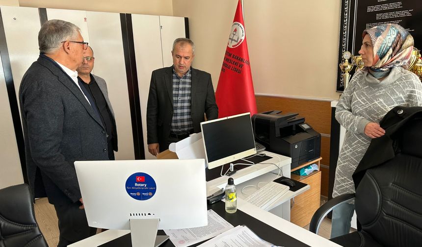 ROTARY’DEN “EĞİTİME TEKNOLOJİ DESTEĞİ”