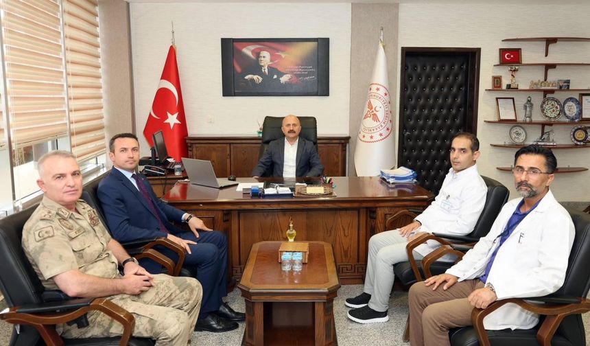 Vali Varol, Başhekim Mehmet Şirik'i ziyaret etti