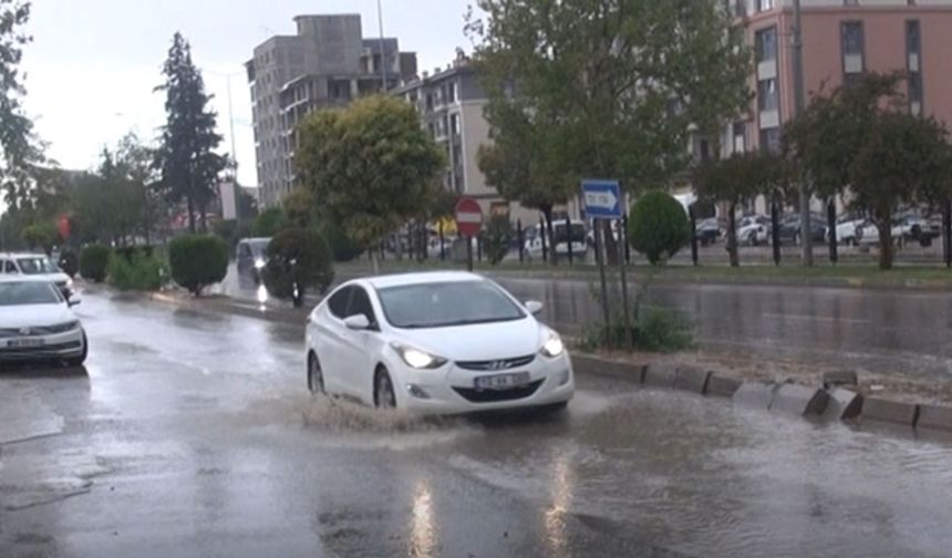Adıyaman'da yağmur sevindirdi