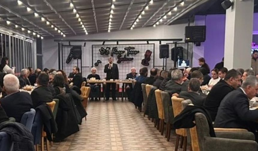 AK parti, gazeteciler gününde Gazetecilerle