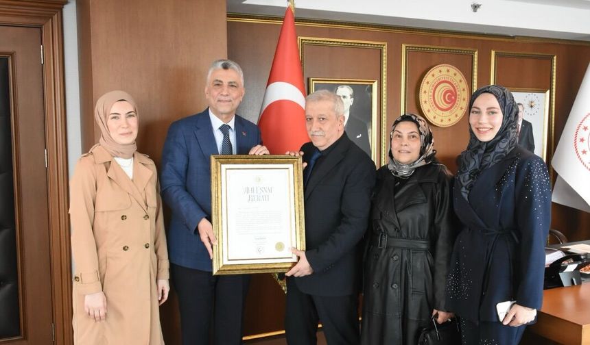 Ömer Bolat ‘AHLAK TİCARETİN TEMELİDİR’