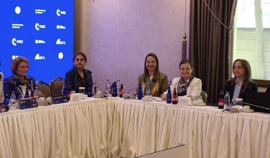 DERYA BAKBAK NATO ZİRVESİNİ DEĞERLENDİRDİ