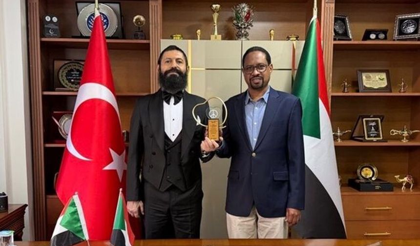“Sudan-Türkiye Barış Ödülü” Akif Manaf’a