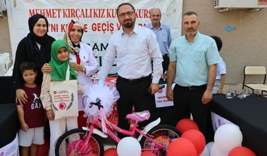 Mehmet Kırçalı Kur'an Kursu kapanış programı düzenlendi