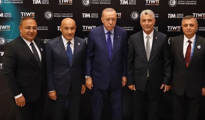 ERDOĞAN: TÜRKİYE TEKNOLOJİ YARIŞINDA GERİ KALMAYACAK