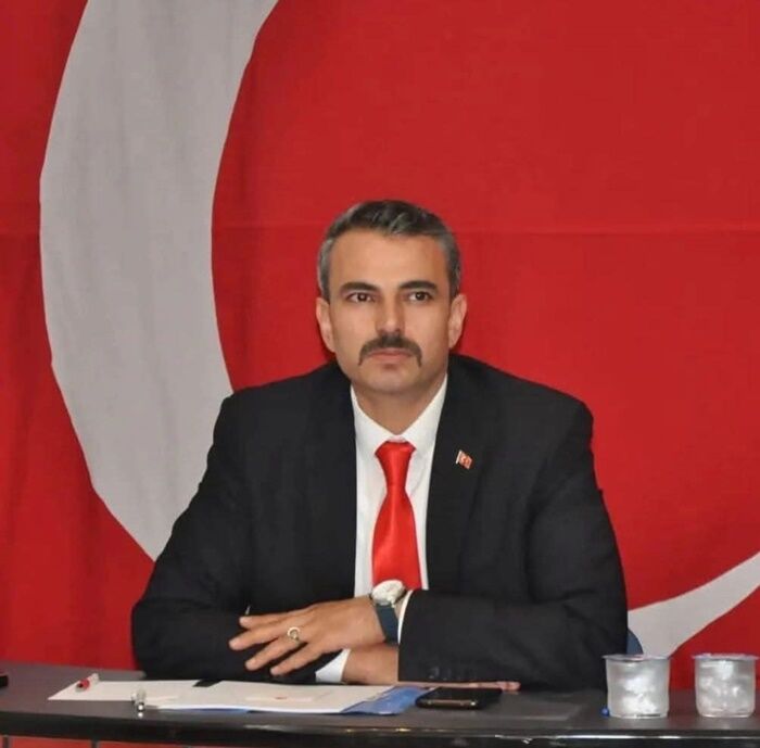 MHP'de Ali Önat yeniden İl başkanı oldu