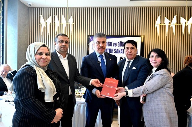 Şanlıurfalı Hemşehrimizden Anlamlı Hediye