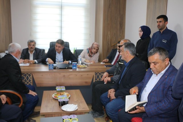 İshak Şan ‘Halk Buluşmaları’ kapsamında vatandaşlarla bir araya geldi